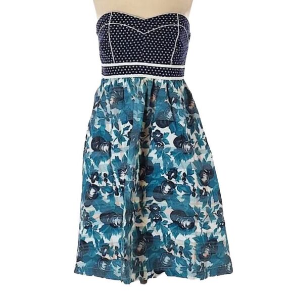 Kimchi Blue ~ Strapless Dress ~ Size 4 - Picture 1 of 7